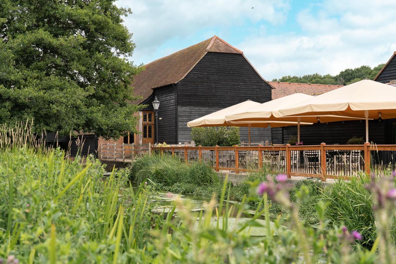 Tewinbury Farm Hotel Экстерьер фото