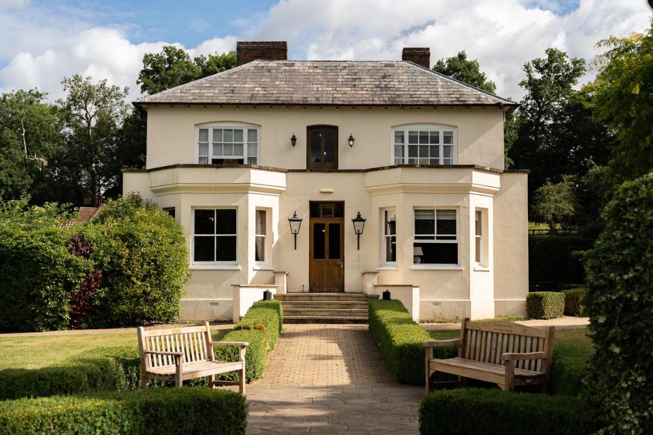 Tewinbury Farm Hotel Экстерьер фото
