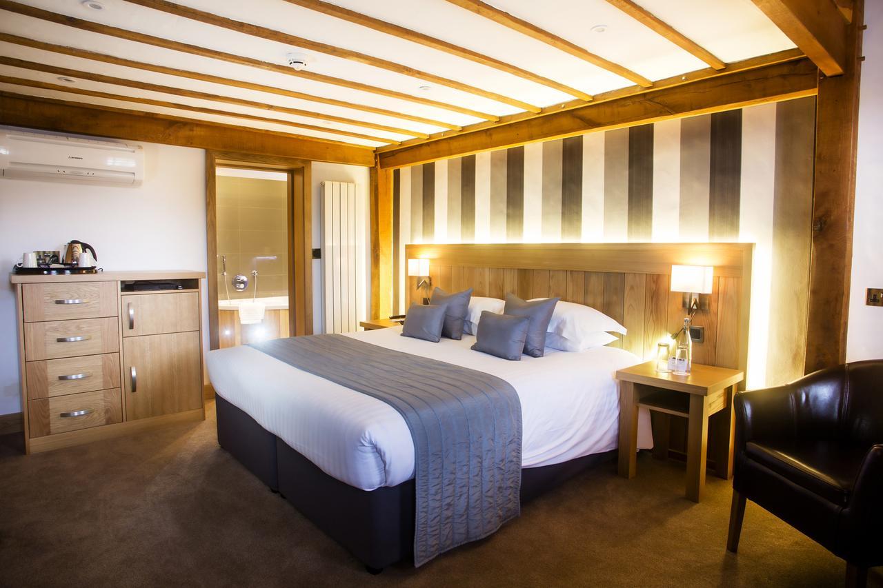 Tewinbury Farm Hotel Экстерьер фото